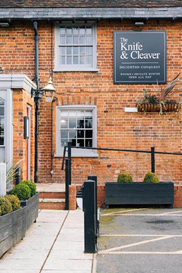 The Knife & Cleaver Houghton Conquest Esterno foto